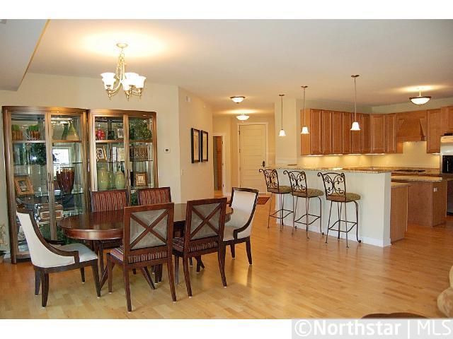 1940 Fulham St #211, Roseville, MN 55113