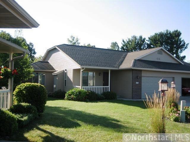2532 Hils Ct #B, Menomonie, WI 54751