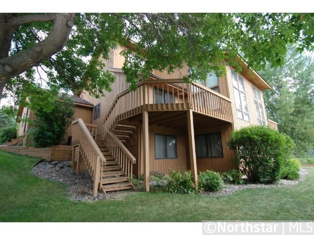 1418 Creek Ln, Northfield, MN 55057