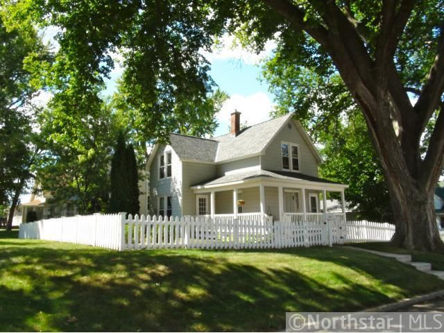 1601 W 7th St, Red Wing, MN 55066