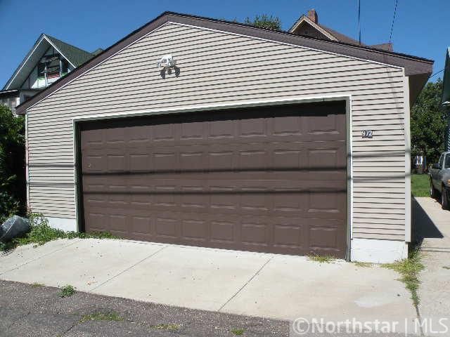 972 Iglehart Ave, Saint Paul, MN 55104