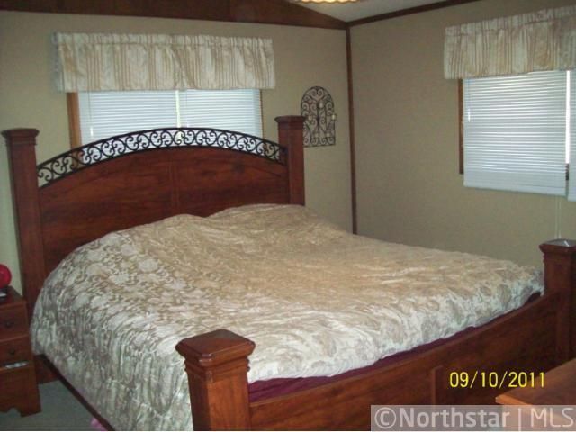 1040 12th St, Newport, MN 55055