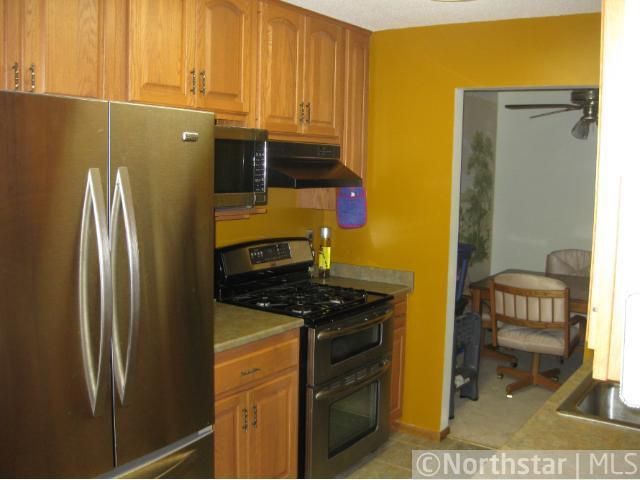 1737 Palisade Cir, Eagan, MN 55122
