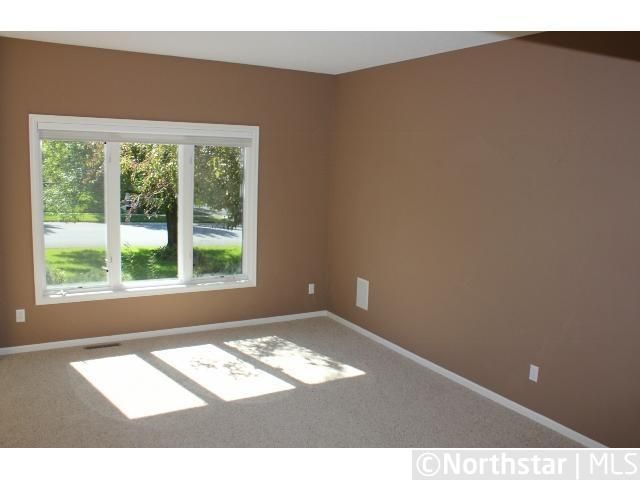10281 Meade Ln, Eden Prairie, MN 55347