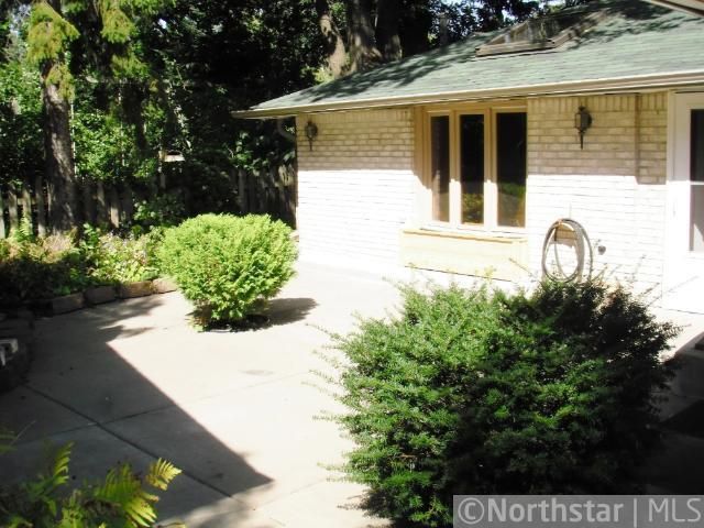 203 Birchwood Ave, White Bear Lake, MN 55110