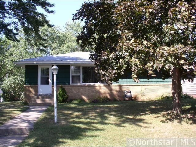 5228 7th St NE, Columbia Heights, MN 55421