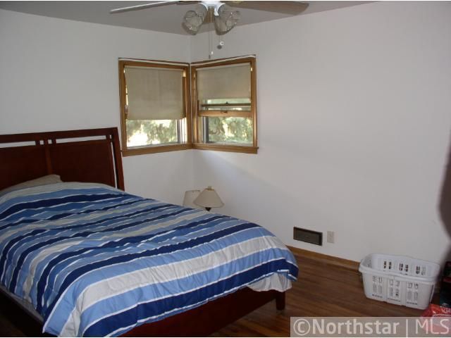 5228 7th St NE, Columbia Heights, MN 55421