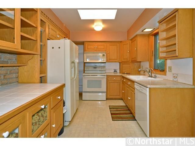 15224 Mckenzie Blvd, Minnetonka, MN 55345