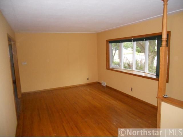837 Idaho Ave W, Saint Paul, MN 55117