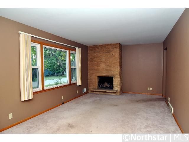 16818 Scenic Ln S, Minnetonka, MN 55345