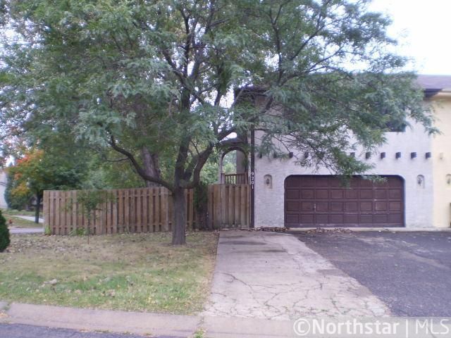 9201 41st Ave N, New Hope, MN 55427