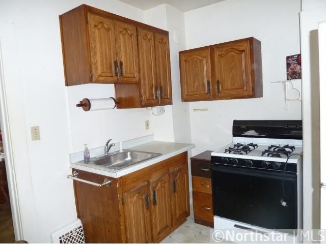 3928 S 22nd Ave S, Minneapolis, MN 55407