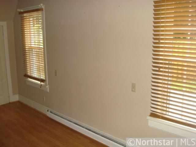 614 7th St W, Hastings, MN 55033