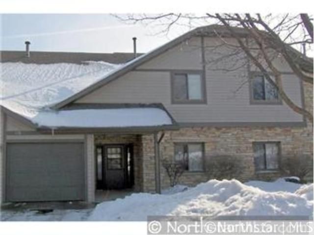 2058 Stockinger Dr, Saint Cloud, MN 56303
