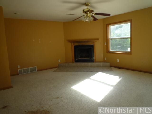 1105 Arundel St, Saint Paul, MN 55117