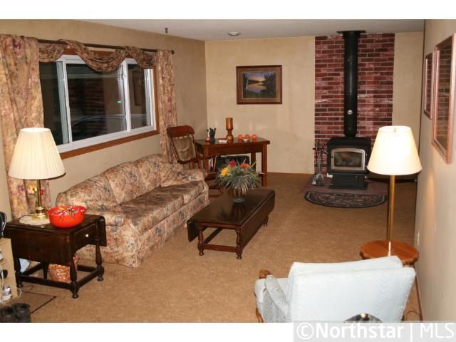17837 Ames Ct, Faribault, MN 55021