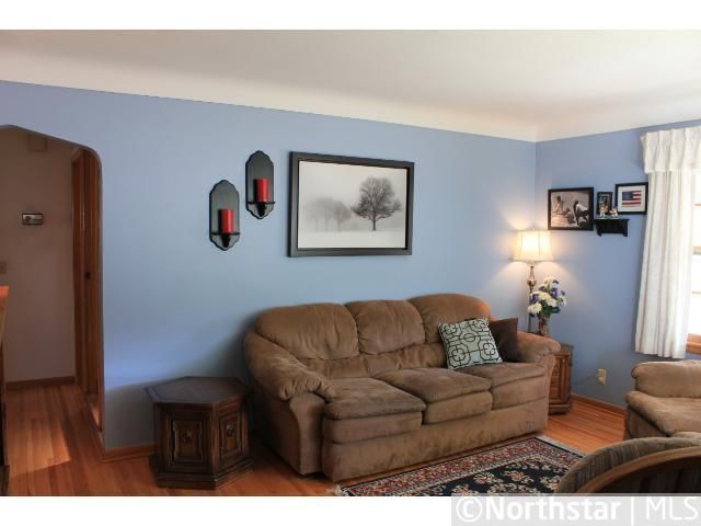 8525 Pillsbury Ave S, Bloomington, MN 55420