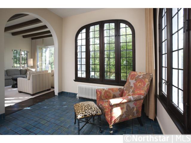 2130 Lake Of The Isles Pw W, Minneapolis, MN 55405