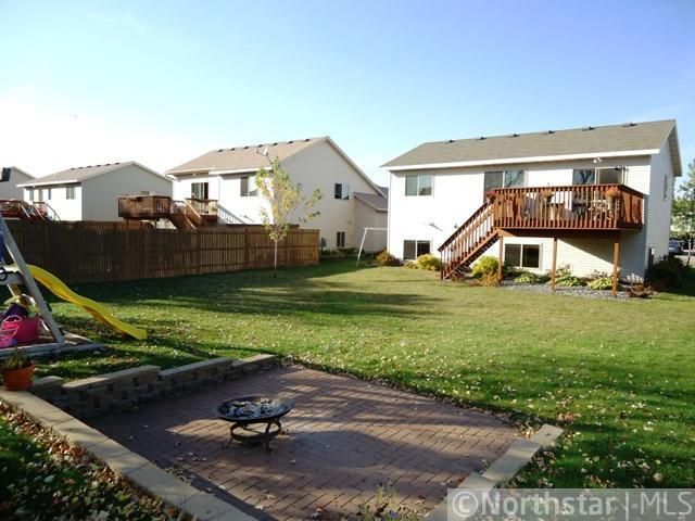 1066 Orchid Dr NE, Sauk Rapids, MN 56379