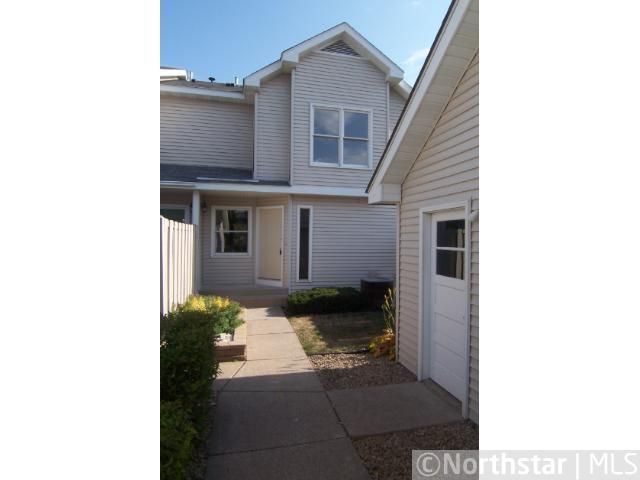 10132 Lee Dr, Eden Prairie, MN 55347