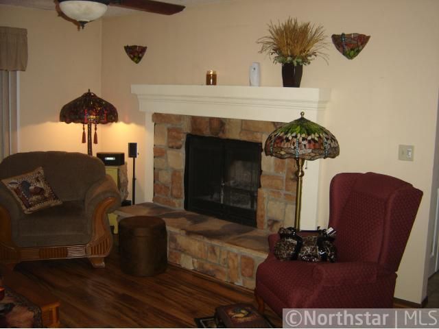 14958 Easter Ave, Apple Valley, MN 55124