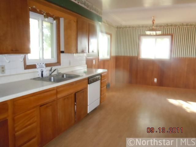 755 150th St W, Shakopee, MN 55379