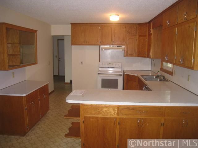 3320 Marschall Rd S, Shakopee, MN 55379