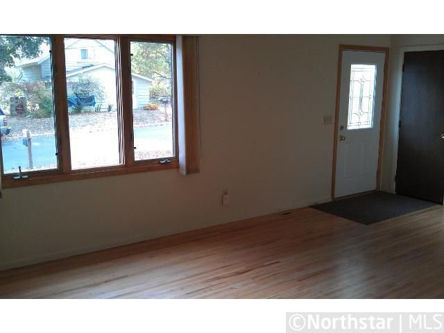 2173 Cardinal Ln, Mound, MN 55364