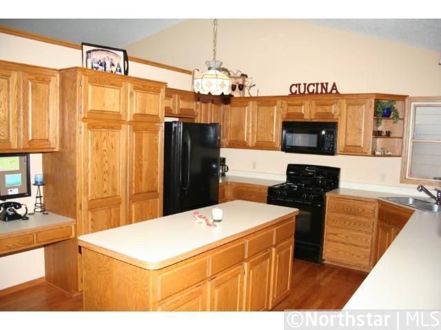 6368 Deerwood Ln, Lino Lakes, MN 55014