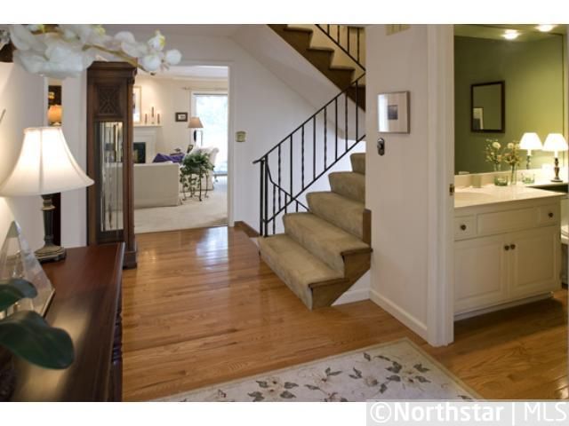 4963 Kensington Gate, Excelsior, MN 55331