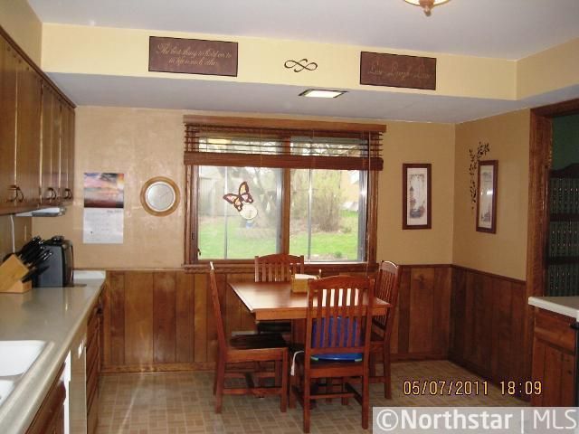 919 Brenda Lee Dr, Saint Cloud, MN 56303