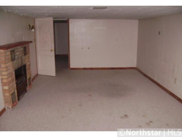 38861 Grand Ave, North Branch, MN 55056