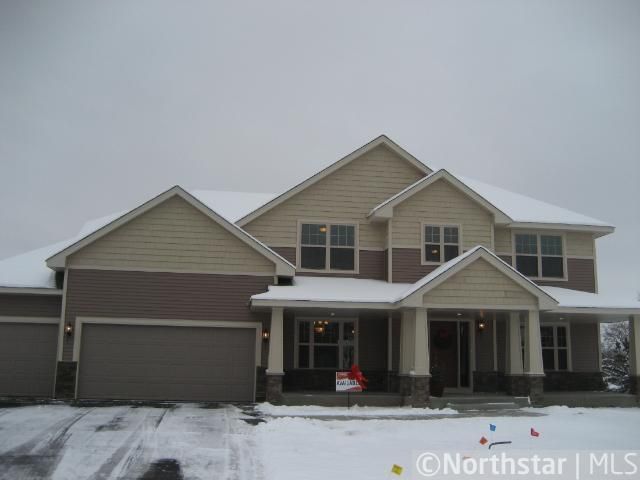 270 Liberty Heights Dr, Chaska, MN 55318