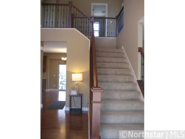 270 Liberty Heights Dr, Chaska, MN 55318