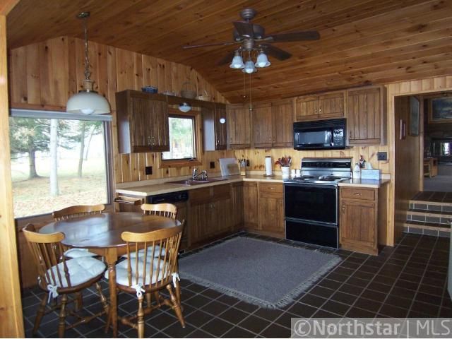 14691 Backdahl Rd, Crosslake, MN 56442