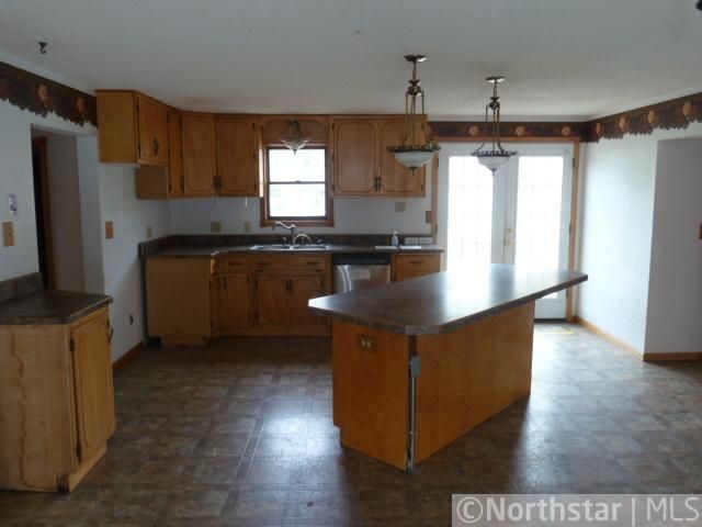 12 7th Ave N, Sauk Rapids, MN 56379