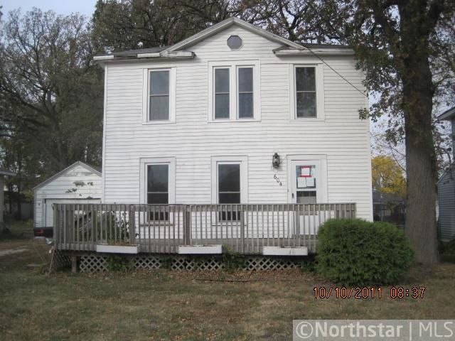 604 3rd St SW, Waseca, MN 56093