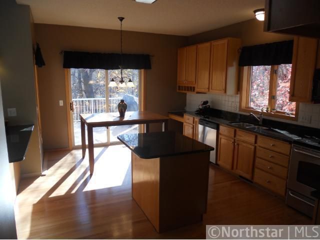 9107 Briarglen Rd, Eden Prairie, MN 55347