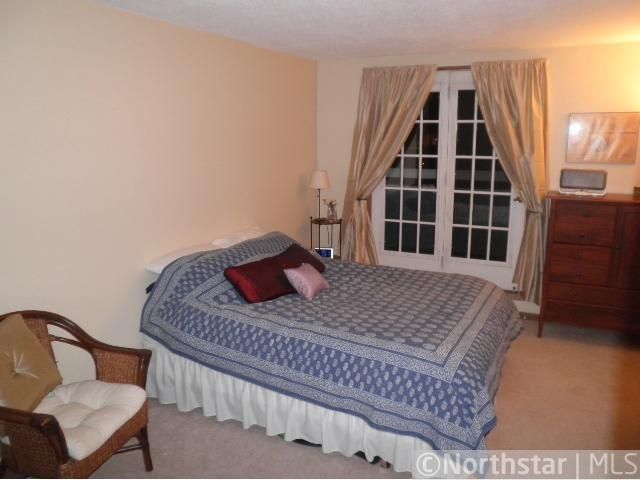 7624 157th St W, Apple Valley, MN 55124