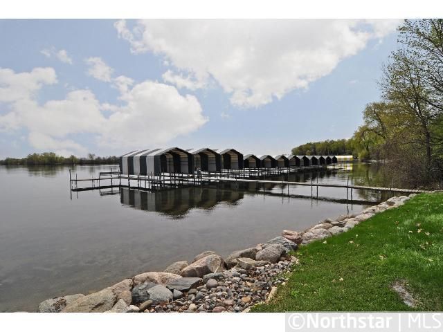 2900 Pelican Point Ct, Mound, MN 55364