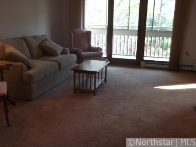 3150 Glen Oaks Ave #209, White Bear Lake, MN 55110