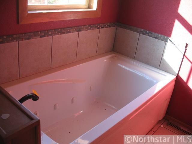 17142 535th St, West Concord, MN 55985