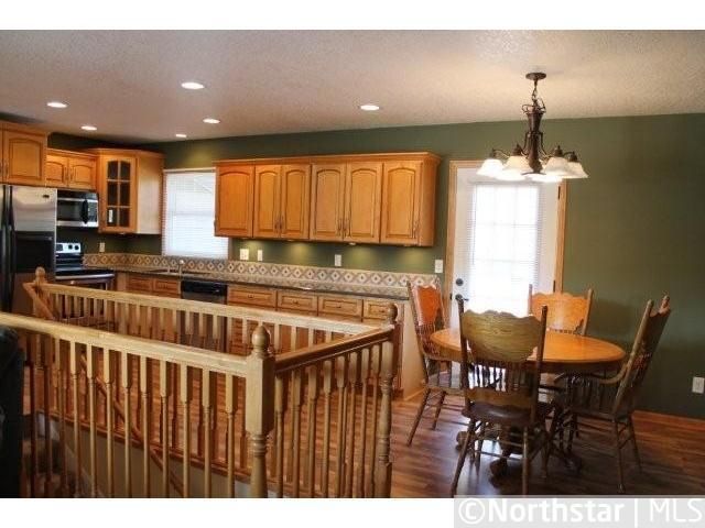 407 16th St W, Glencoe, MN 55336