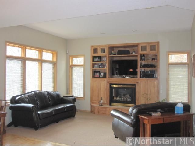 11747 253rd Ave NW, Zimmerman, MN 55398
