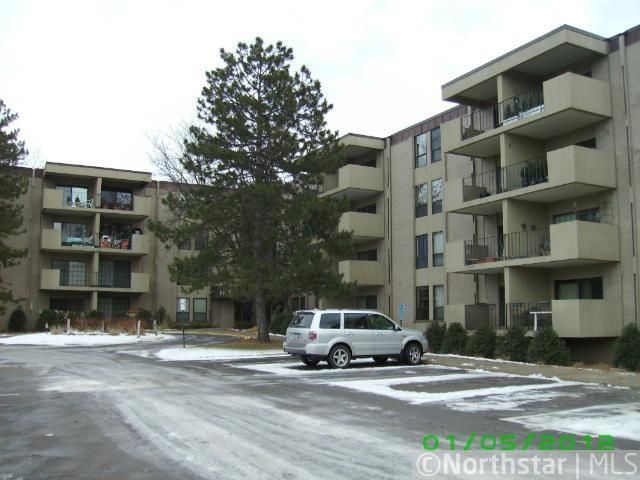 6650 Vernon Ave S #209, Edina, MN 55436