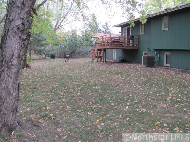 575 Kent Ct, Shoreview, MN 55126