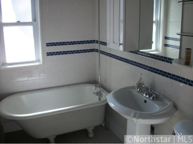 464 Concord St, Saint Paul, MN 55107
