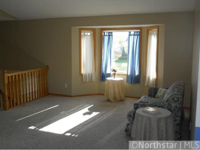 547 Henry Ln, Blaine, MN 55014