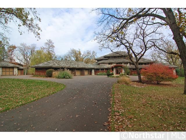 12 Point Rd, Bayport, MN 55003