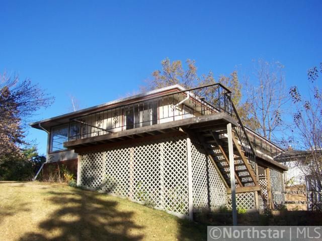 1330 Simpson St, Saint Paul, MN 55108